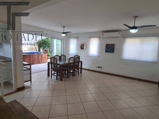 Casa para Venda em Guarujá - 2